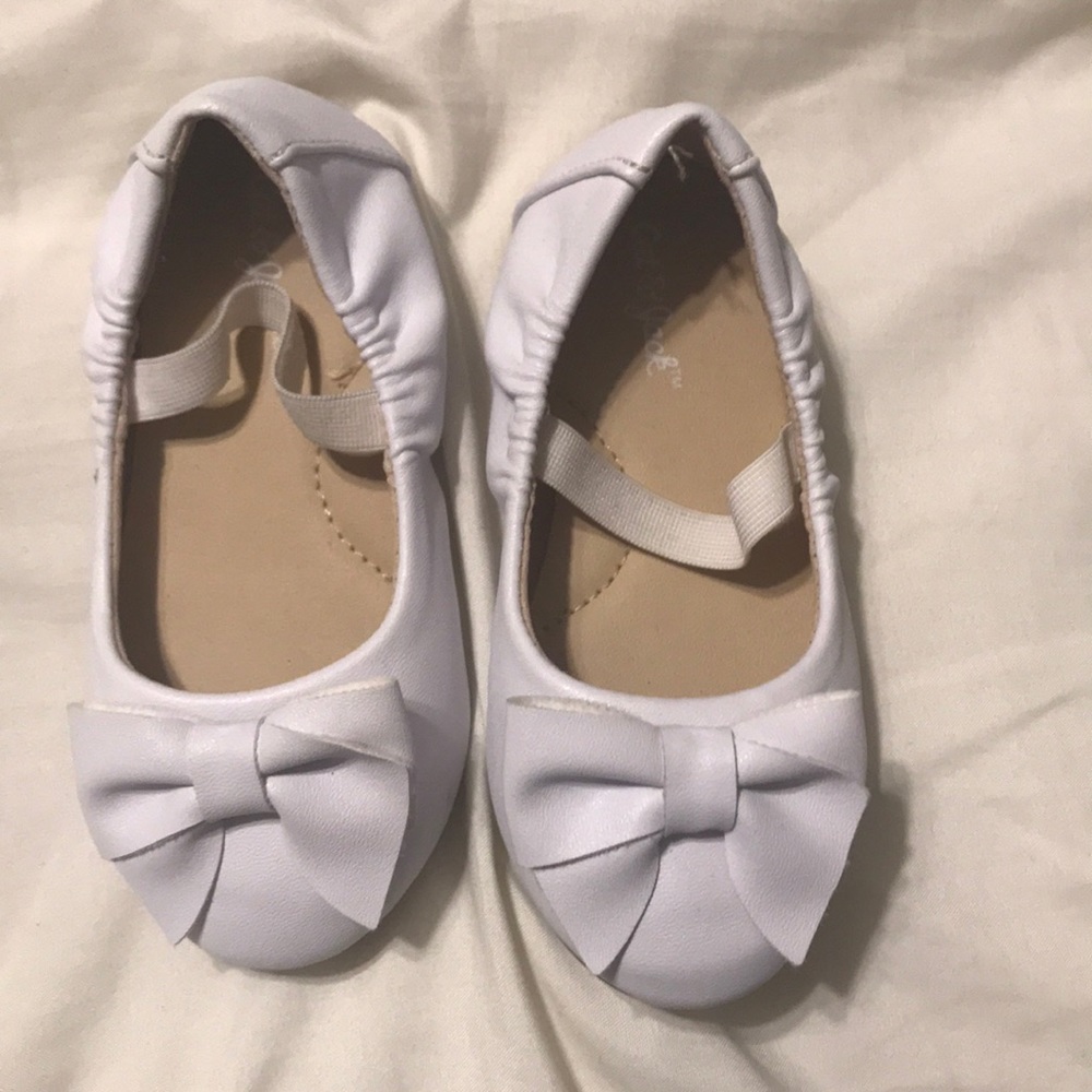Cat & jack white ballet flats